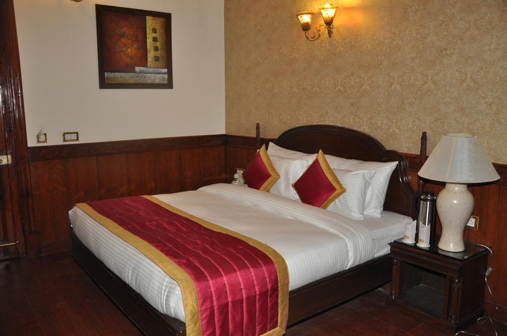 Hotel Southgate Shimla Exterior photo